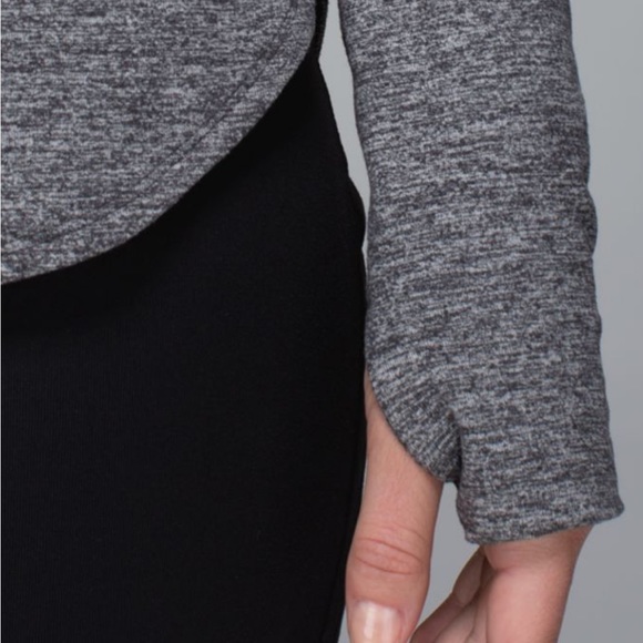 Lululemon Henley long sleeved - Picture 3 of 6